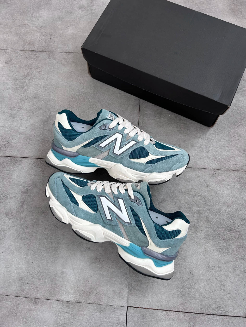 New Balance 9060 - Verde Escuro