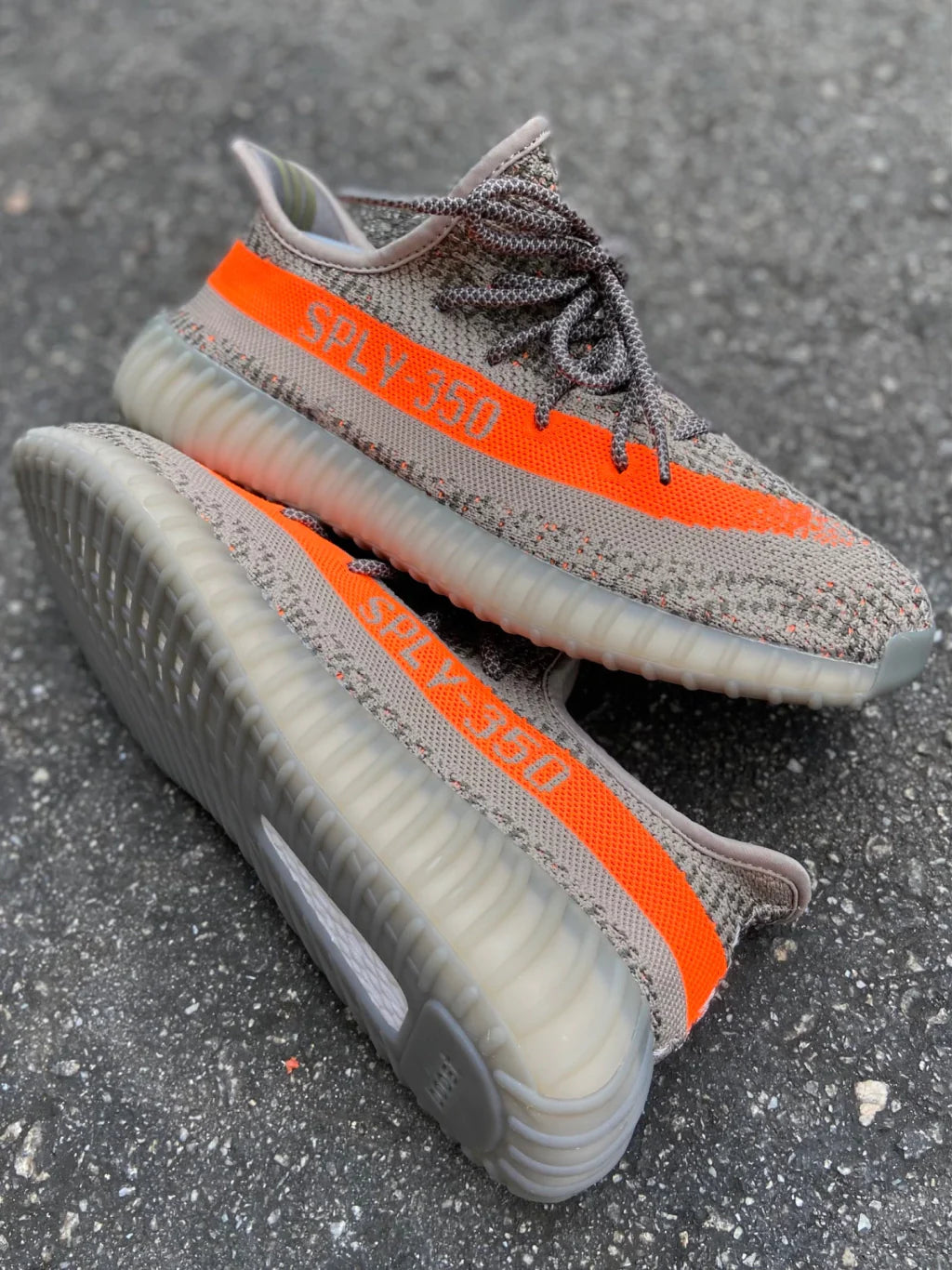 Adidas Yeezy Boost 350 V2 - Beluga - Importado