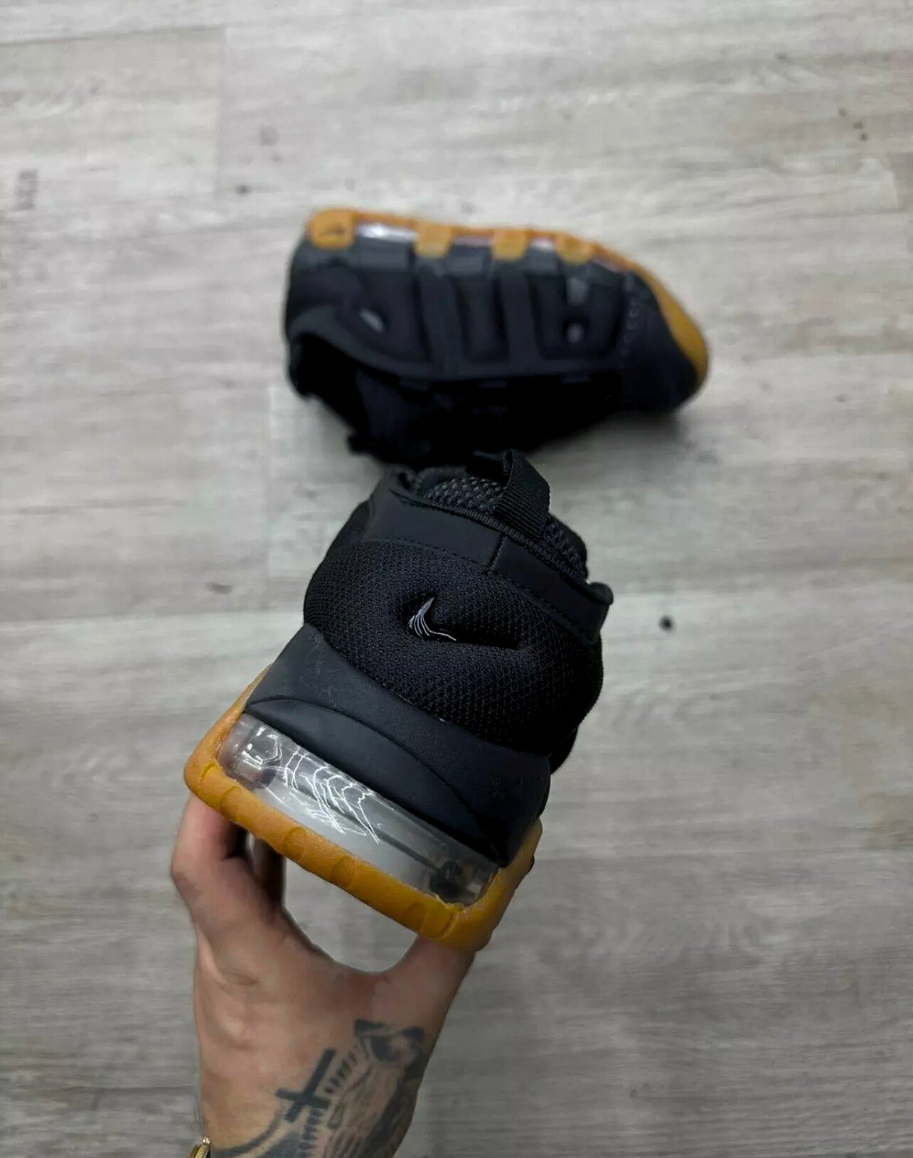 Nike Air More Uptempo Low - Preto