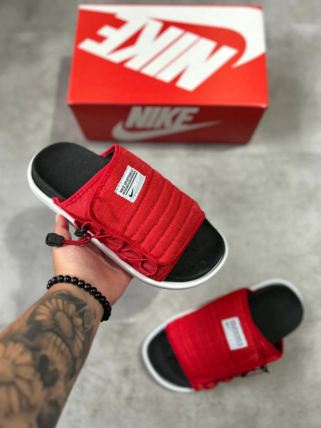 Chinelo Nike Asuna - Vermelho