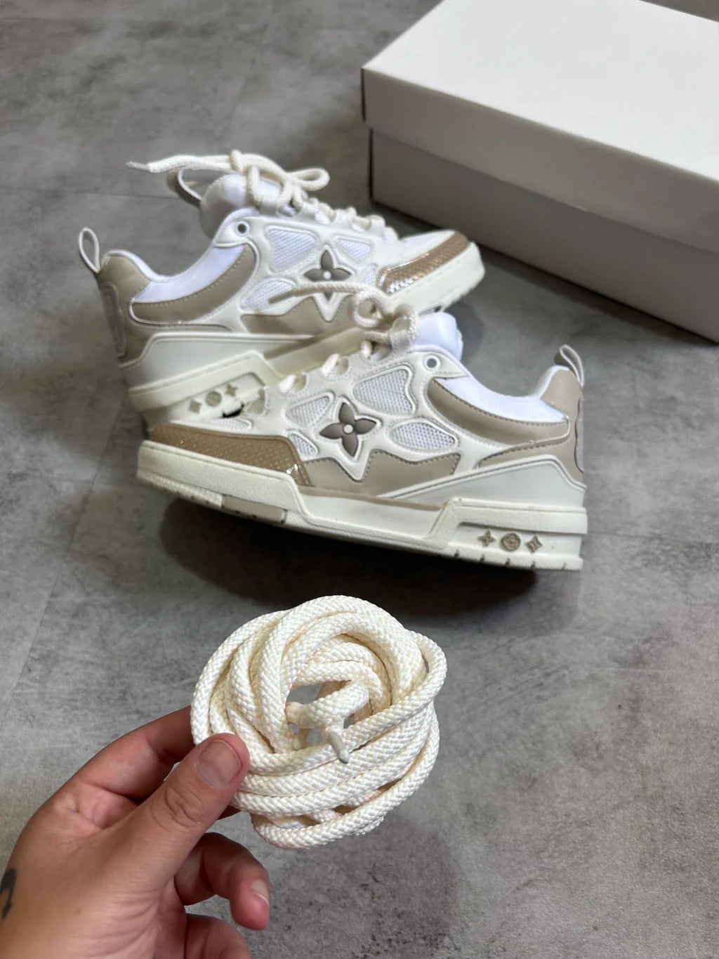 Louis Vuitton Skate - Bege