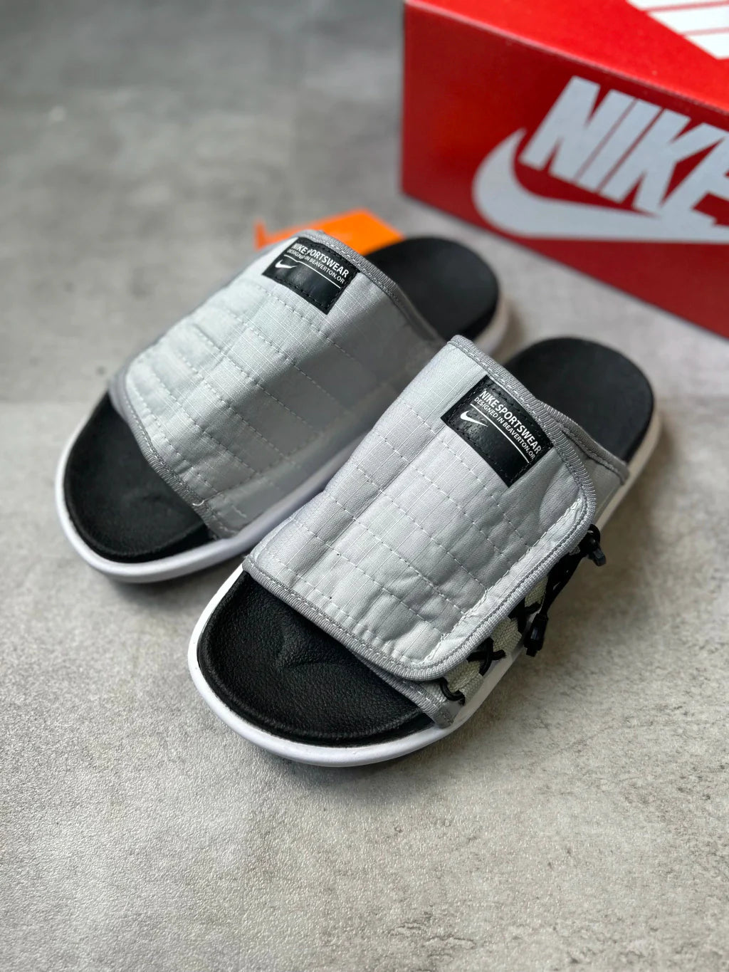 Chinelo Nike Asuna - Cinza Escuro