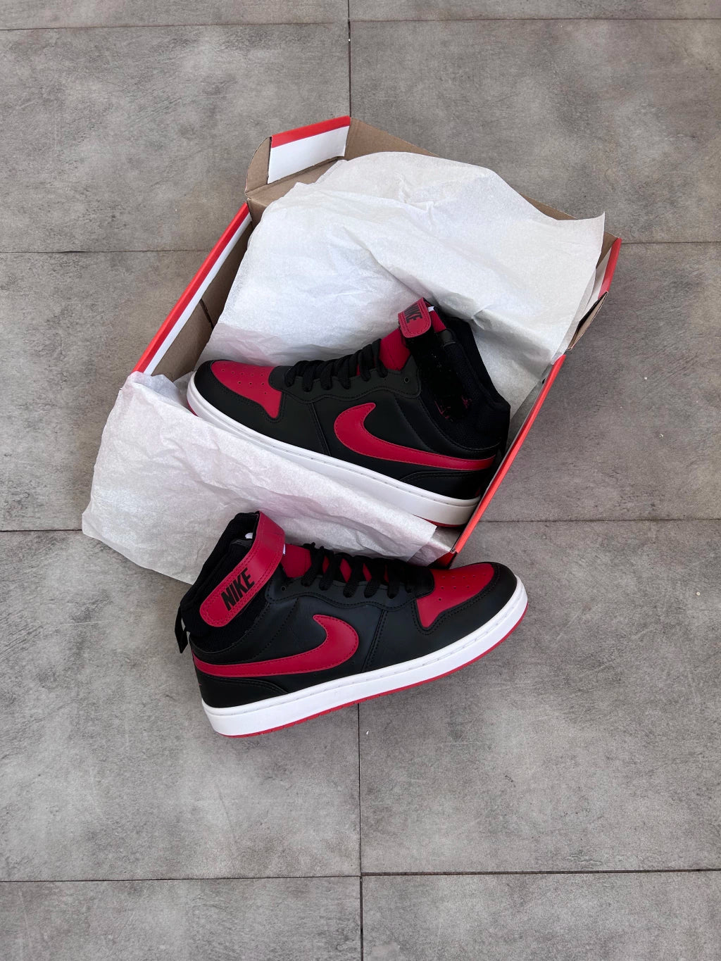 Nike Court Borough Mid 2