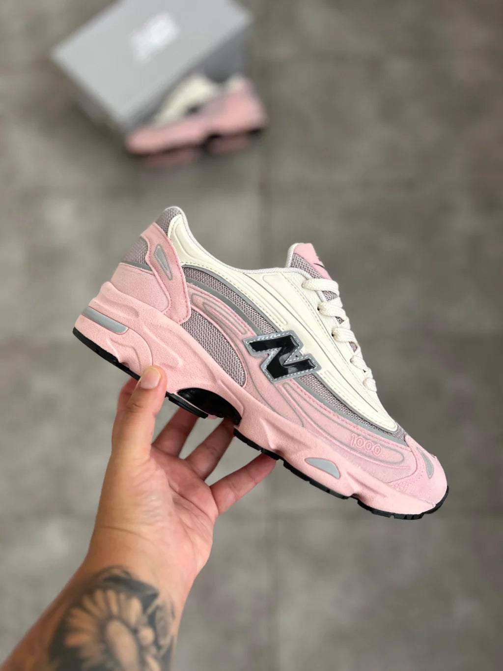 New Balance 1000 - Rosa com bege