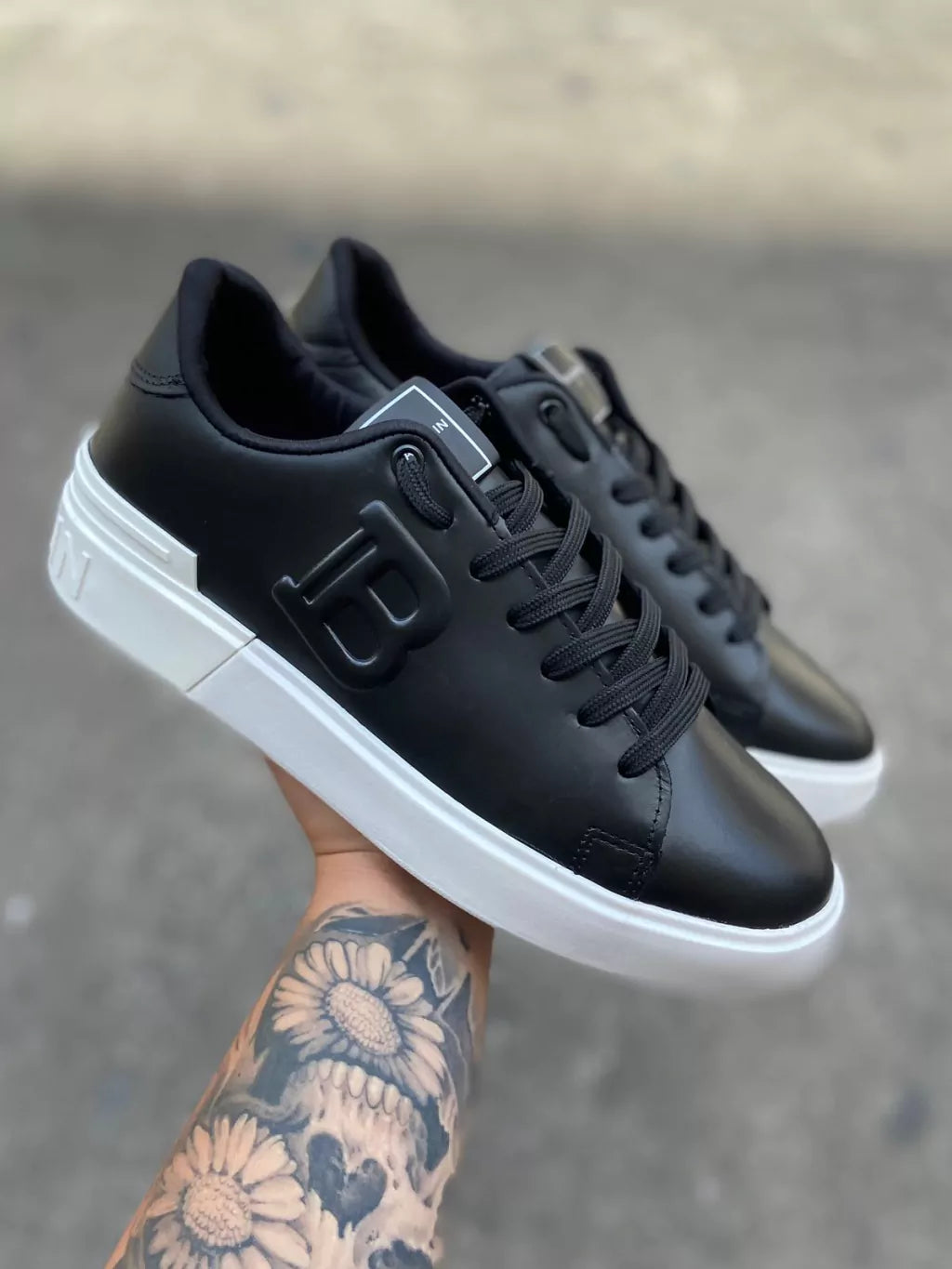 Balmain - Preto e Branco