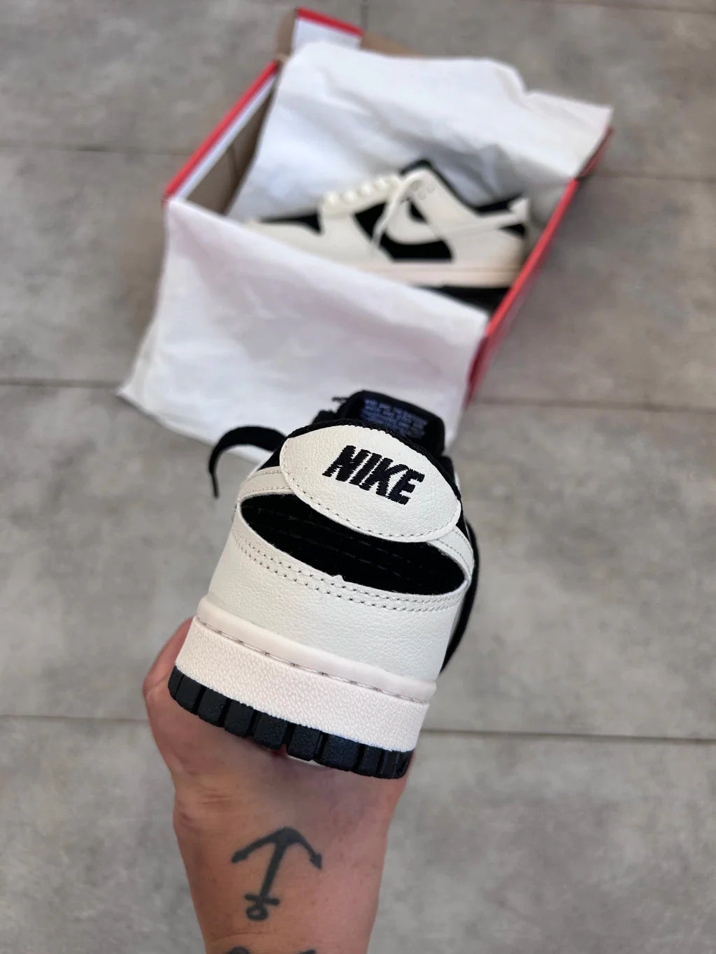 Nike Dunk Low - Reverse Panda