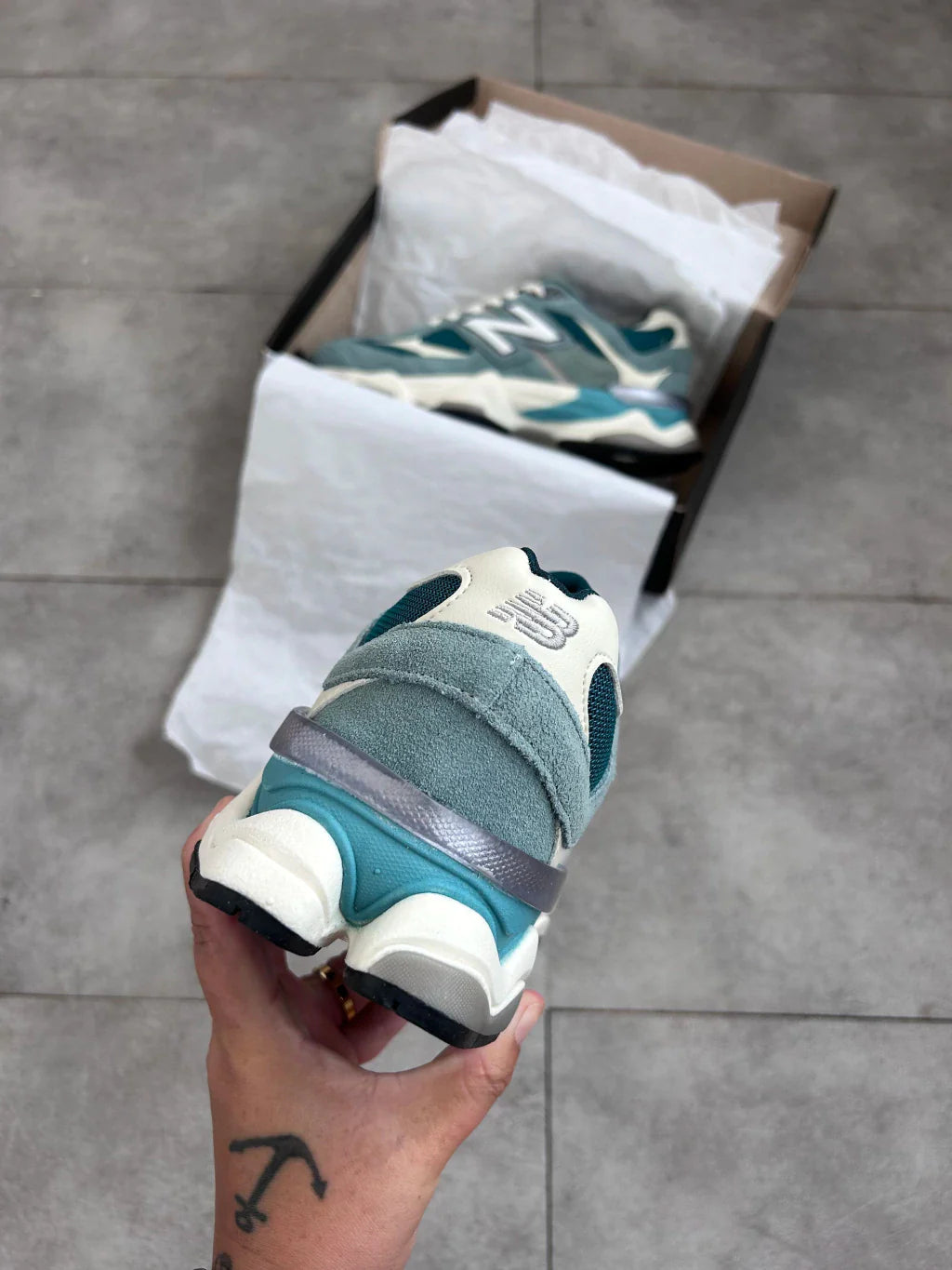 New Balance 9060 - Verde Escuro