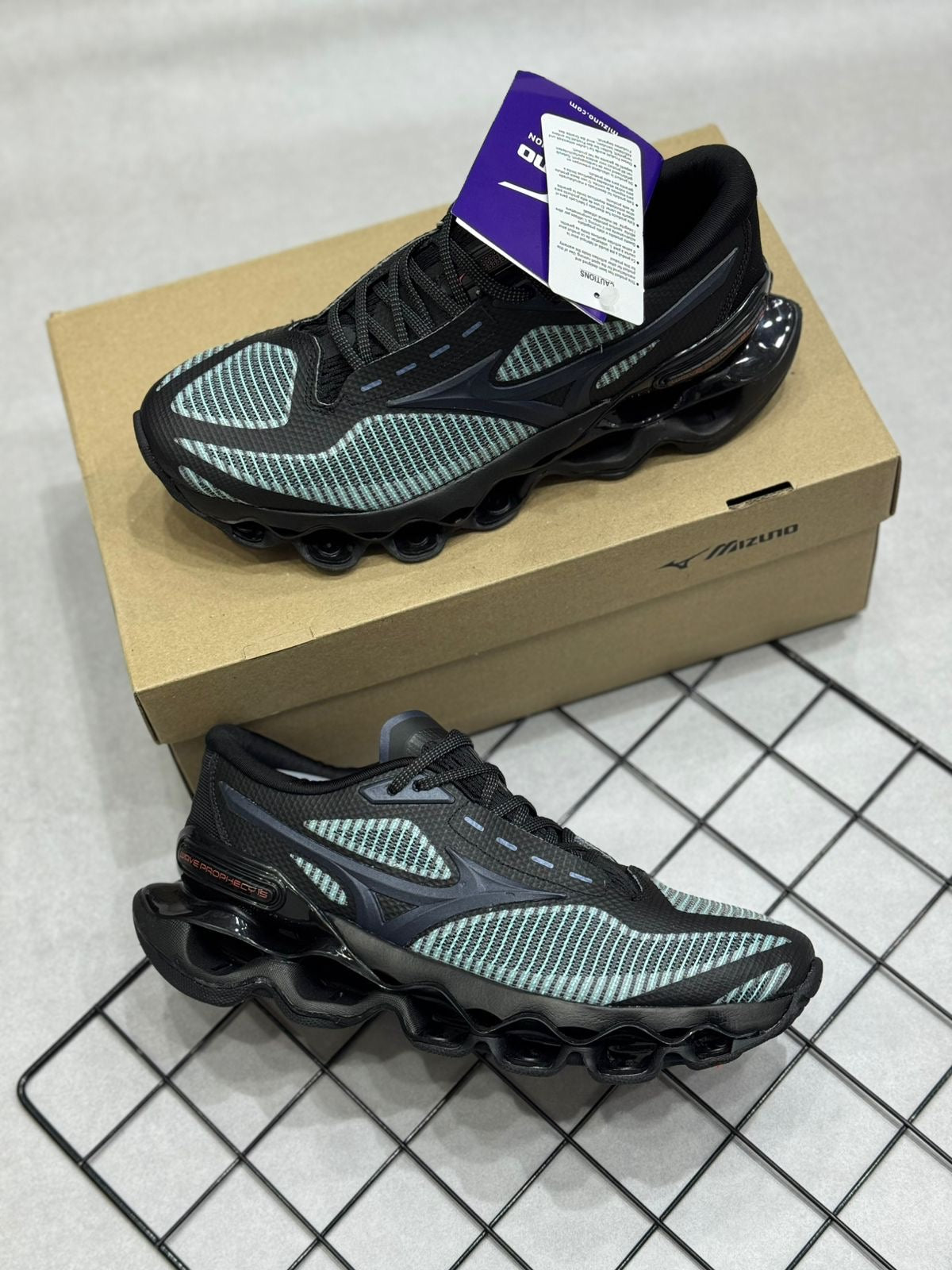 Mizuno Wave Prophecy 13