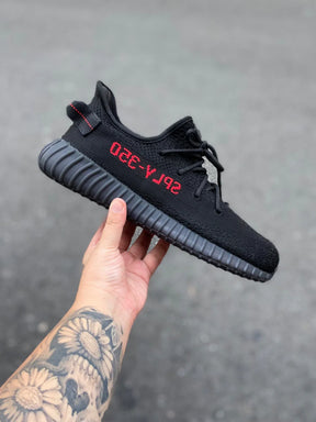 Adidas Yeezy Boost 350 V2 - BRED - Importado