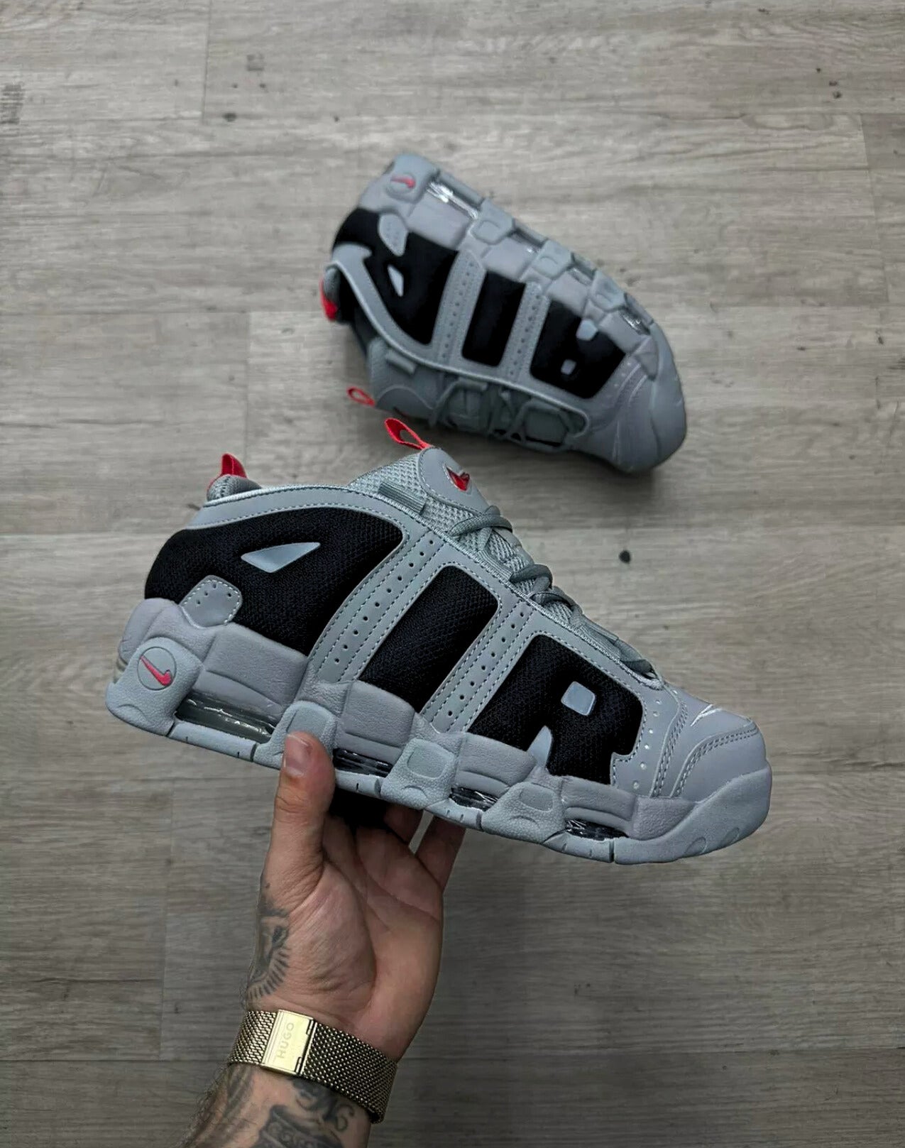 Nike Air More Uptempo Low - Cinza e Preto