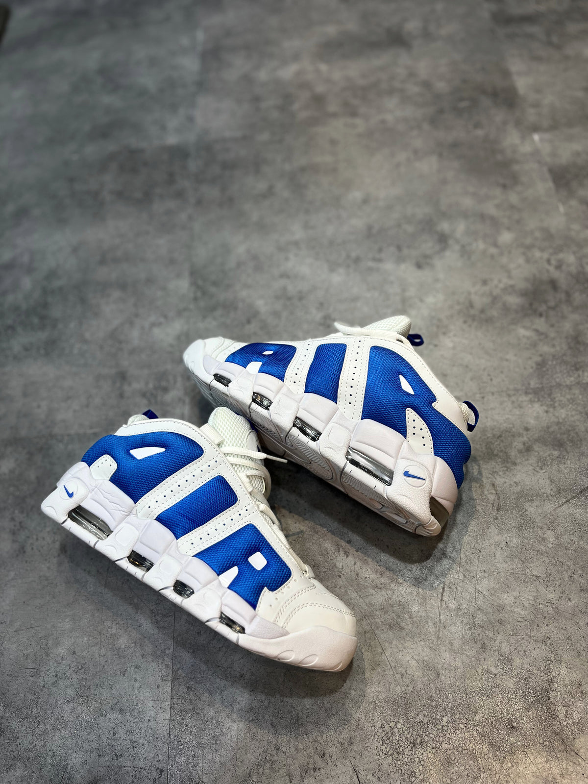 Nike Air More Uptempo Low - Branco