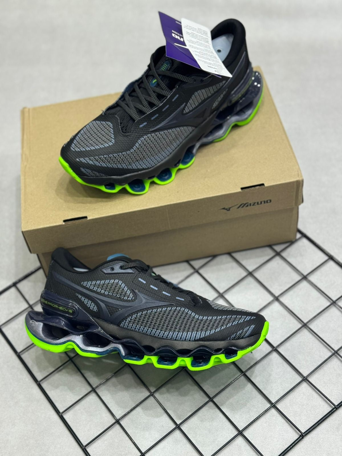 Mizuno Wave Prophecy 13