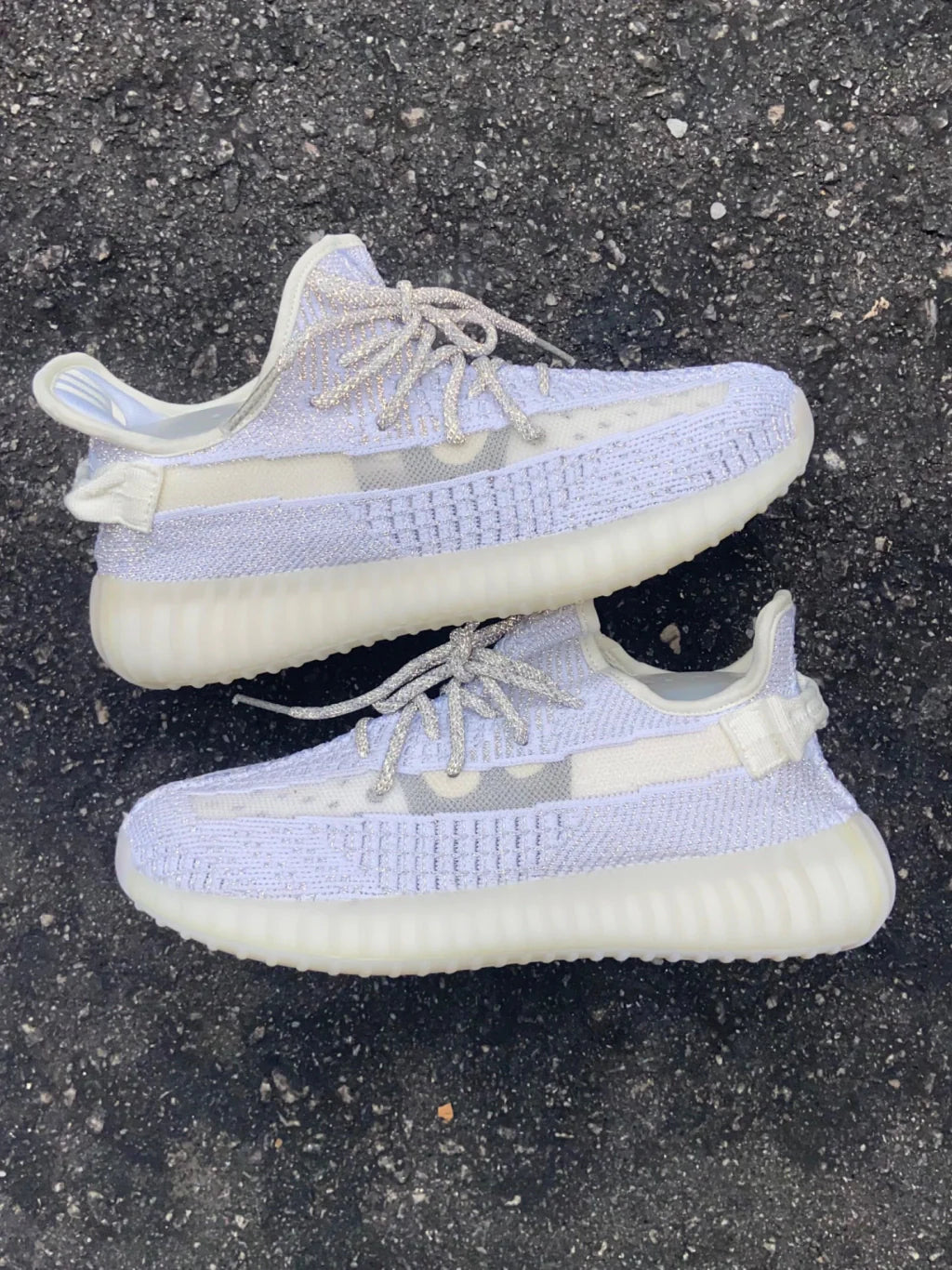Adidas Yeezy Boost 350 V2 - Refletivo - Importado