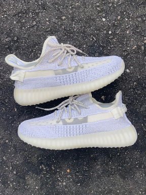 Adidas Yeezy Boost 350 V2 - Refletivo - Importado