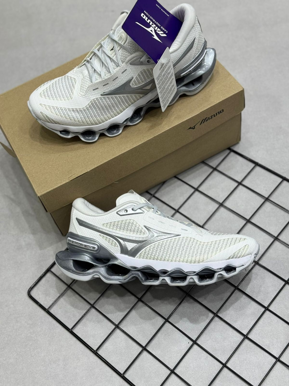 Mizuno Wave Prophecy 13