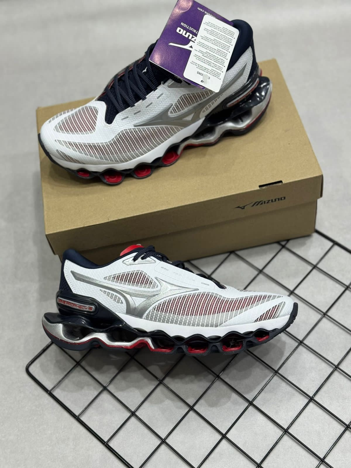 Mizuno Wave Prophecy 13