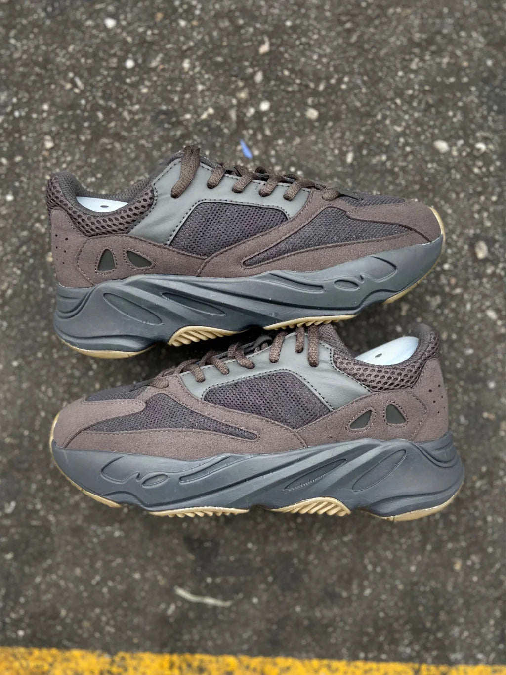 Adidas Yeezy 700 V2 - Utility Black