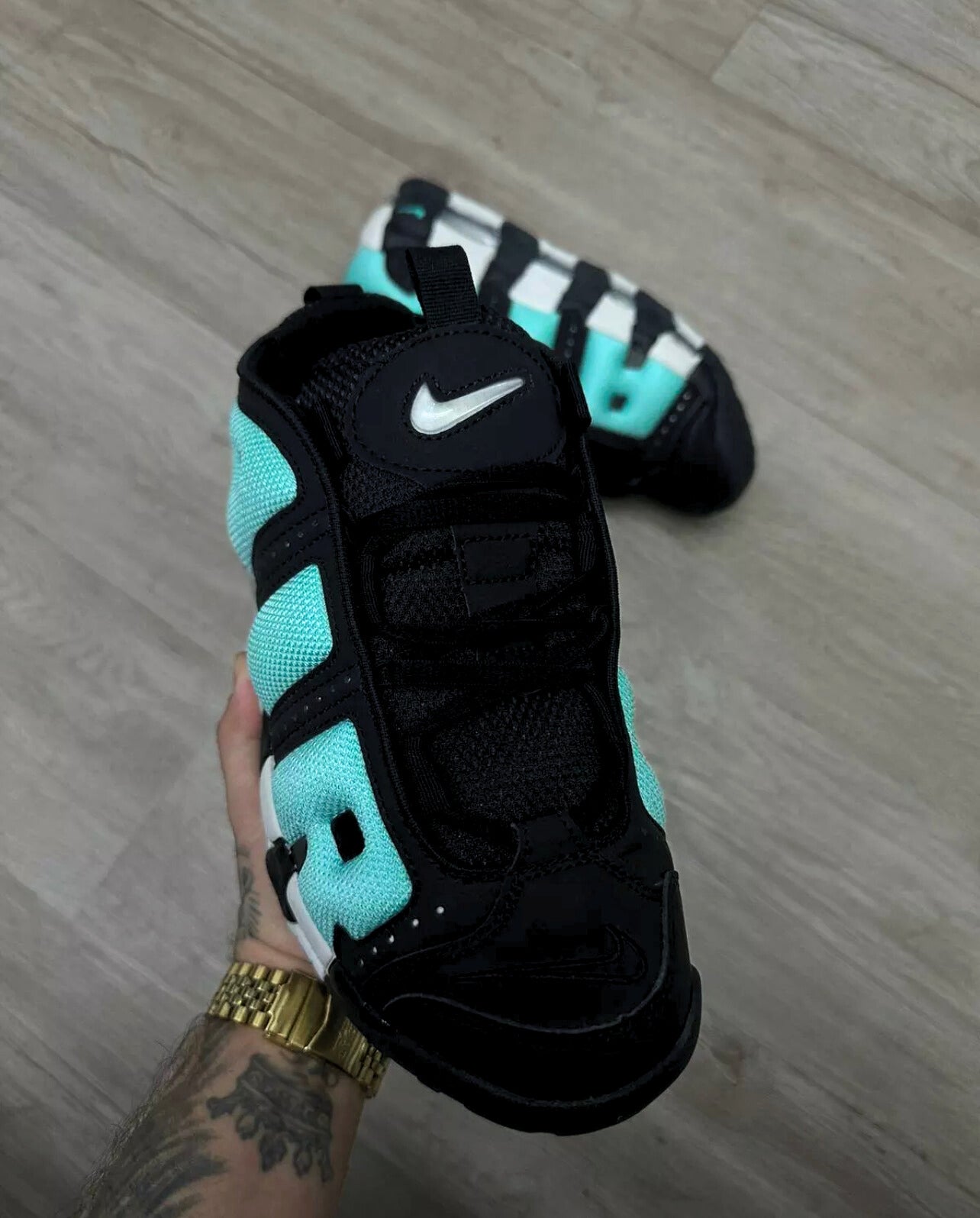 Nike Air More Uptempo Low - Preto e Azul