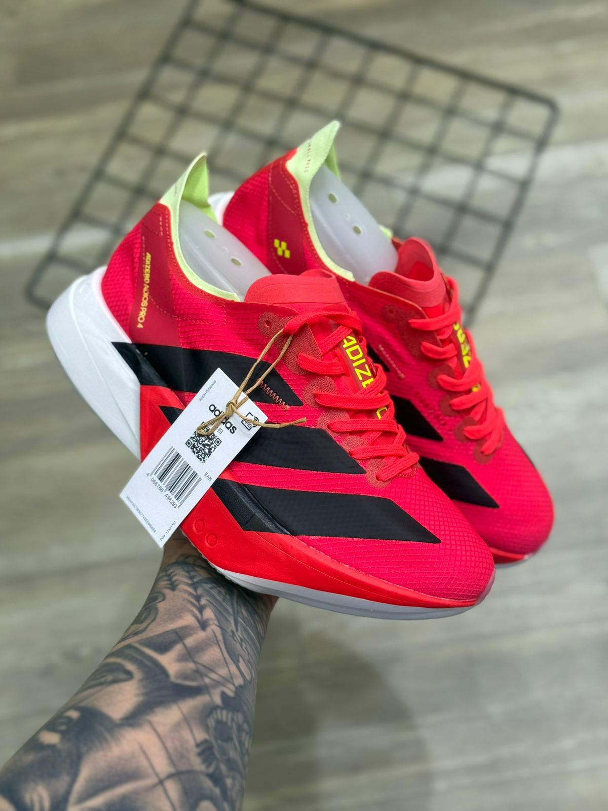 Adidas Adizero  Adios Pro 4 - Vermelho, Preto e Branco
