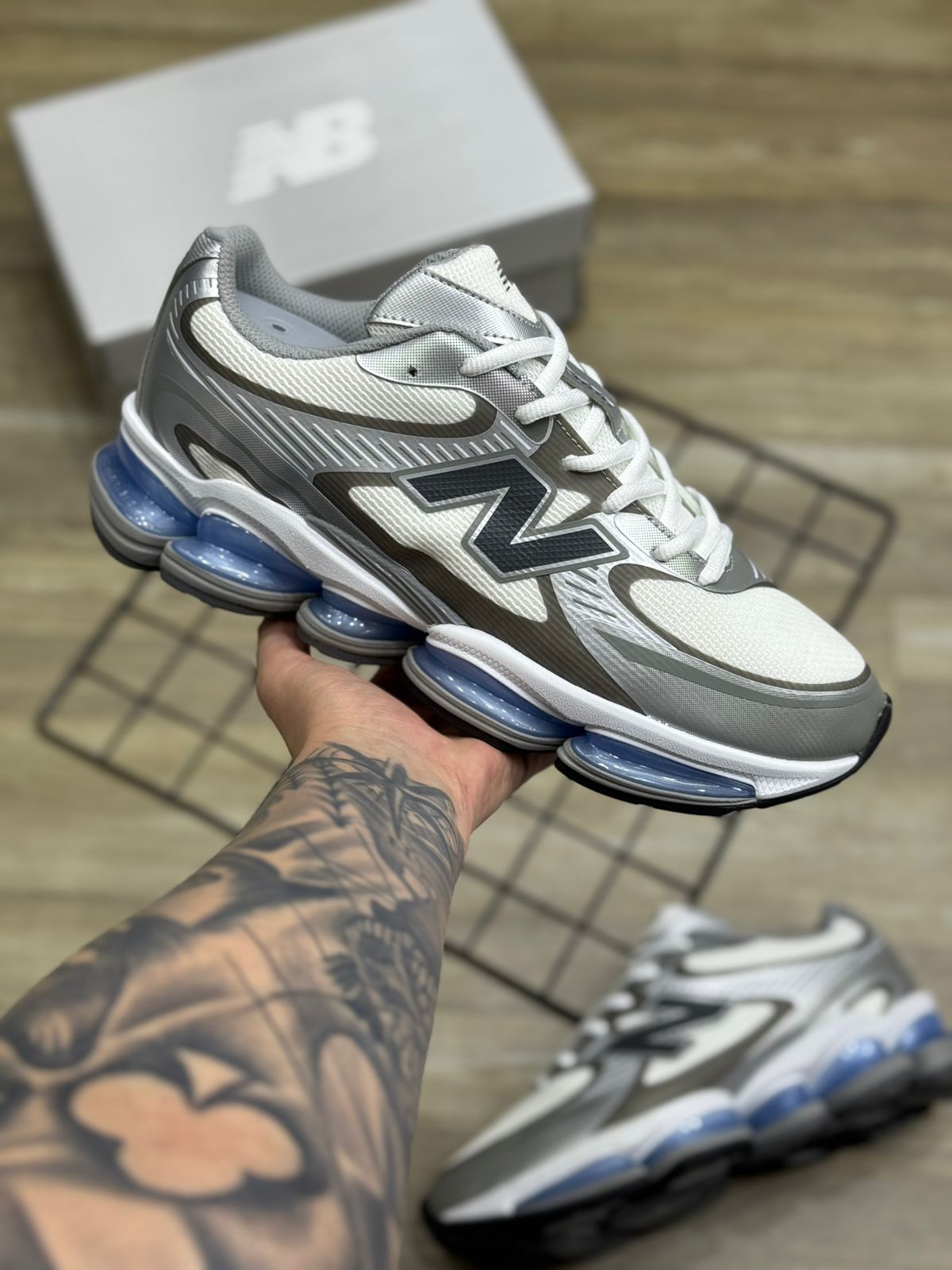 New Balance 2000 - Prata