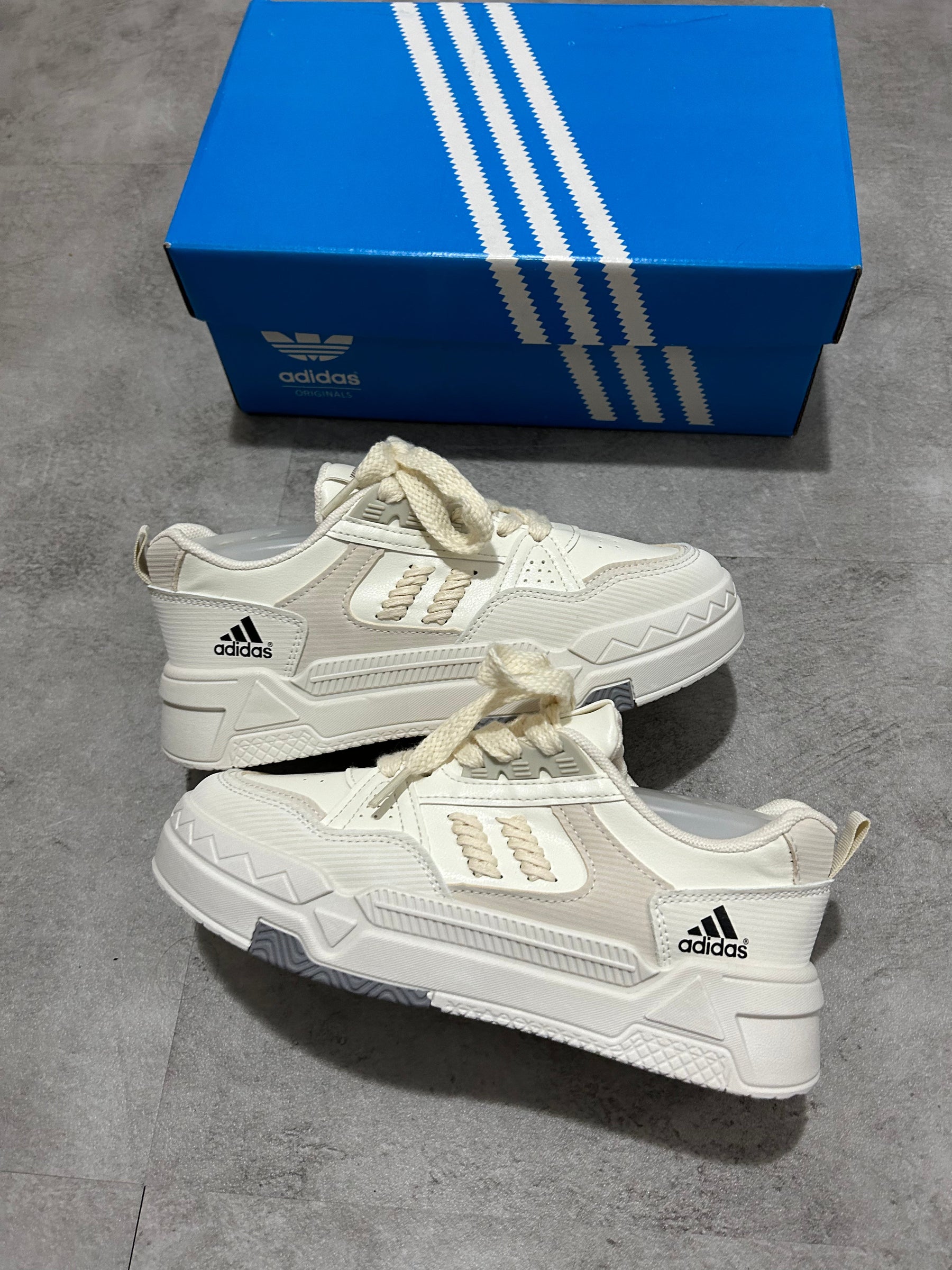 Adidas Trenza - Branco