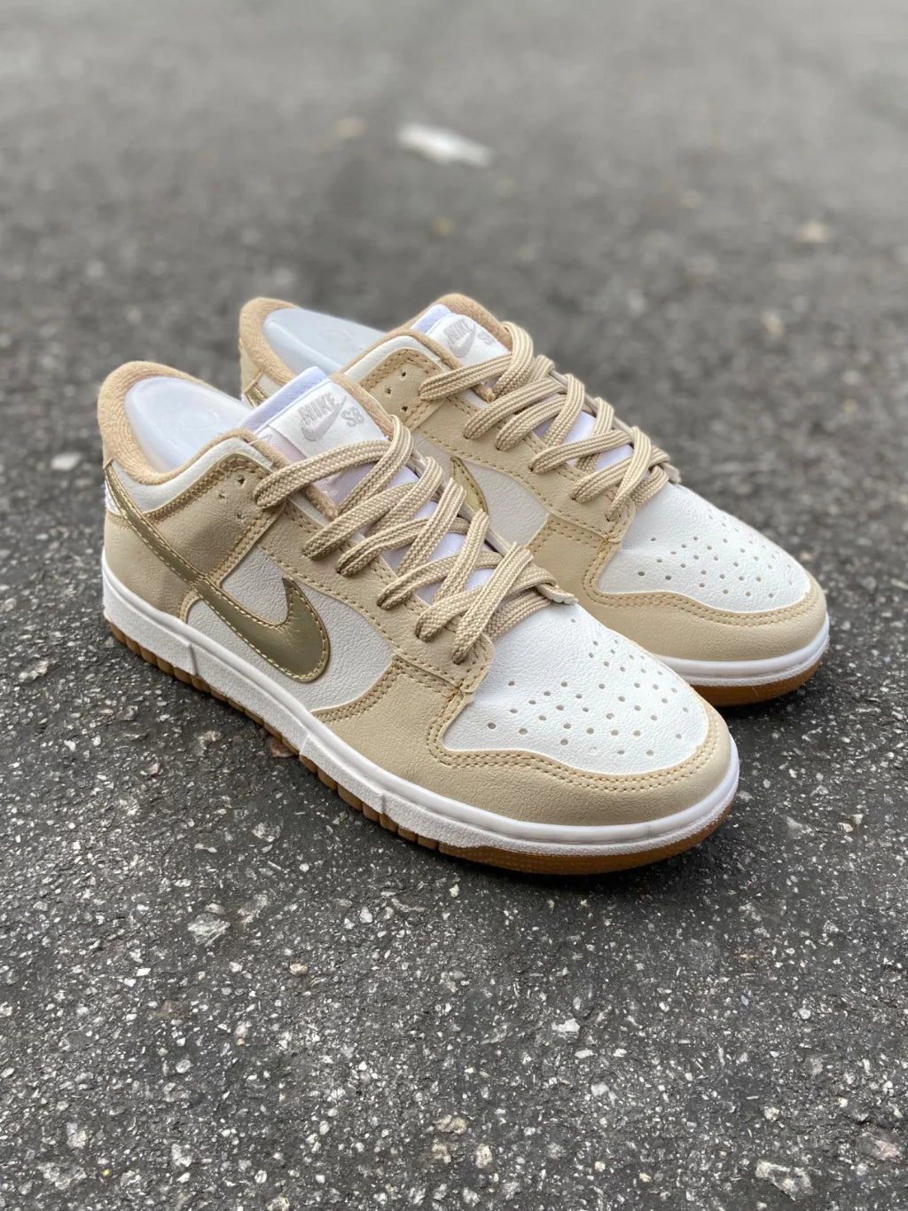 Nike Dunk - Dourado