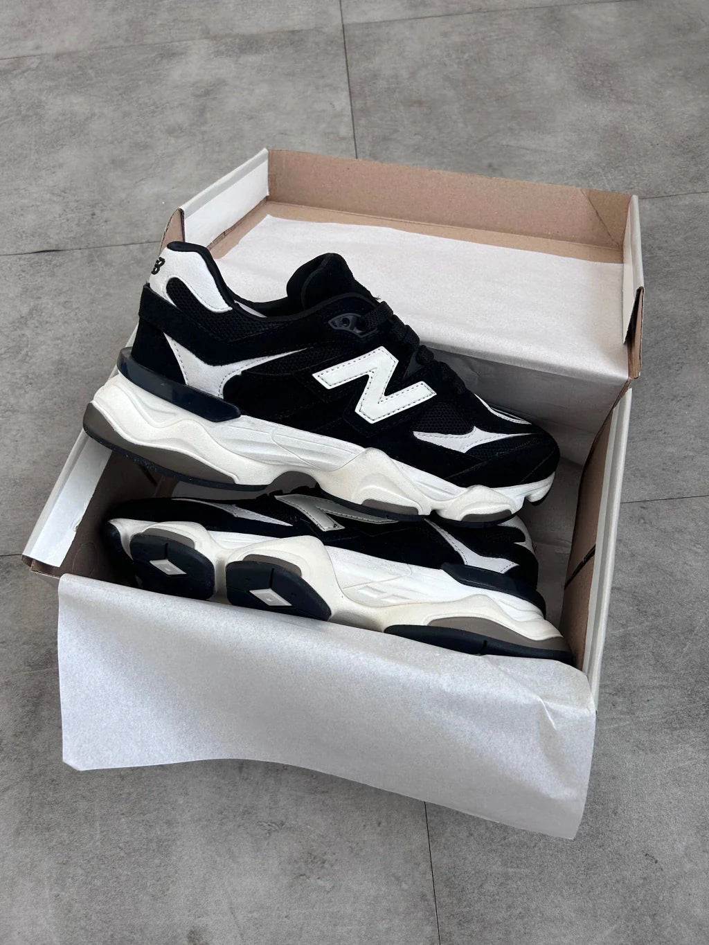 New Balance 9060 - Preto