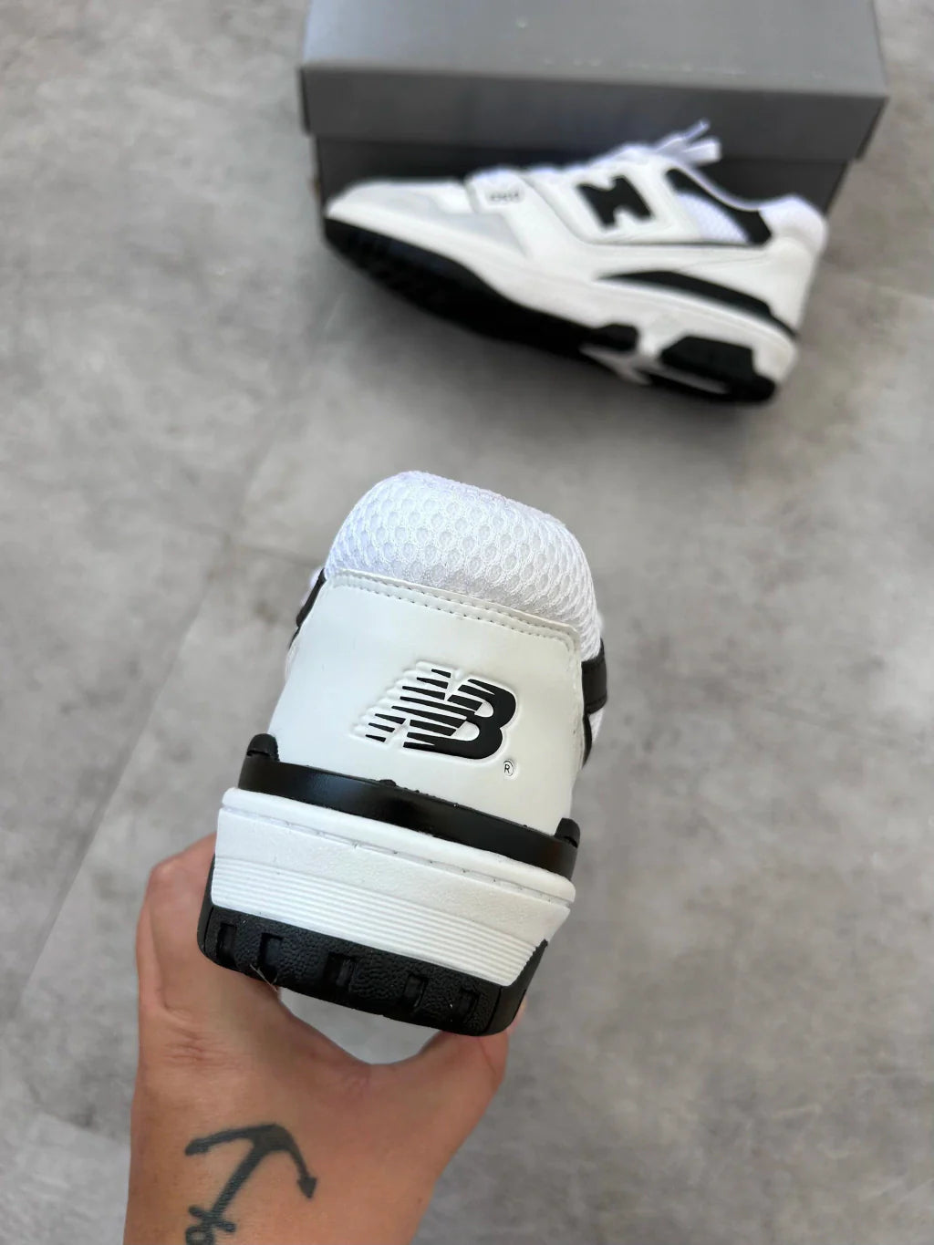 New Balance 550 - Branco e Preto