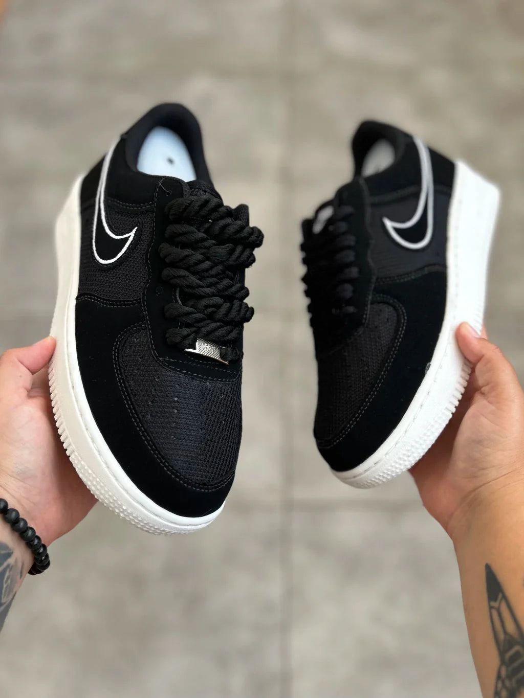 Nike Air Force 1  - Black Tecido