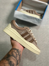 Adidas Bad Bunny x Campus - Marrom