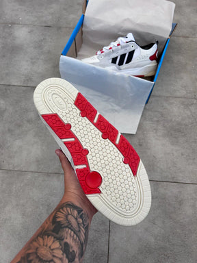 Adidas ADI2000 - Branco, Vermelho e Preto