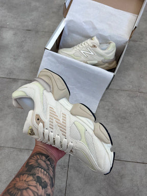 New Balance 9060 - Off White