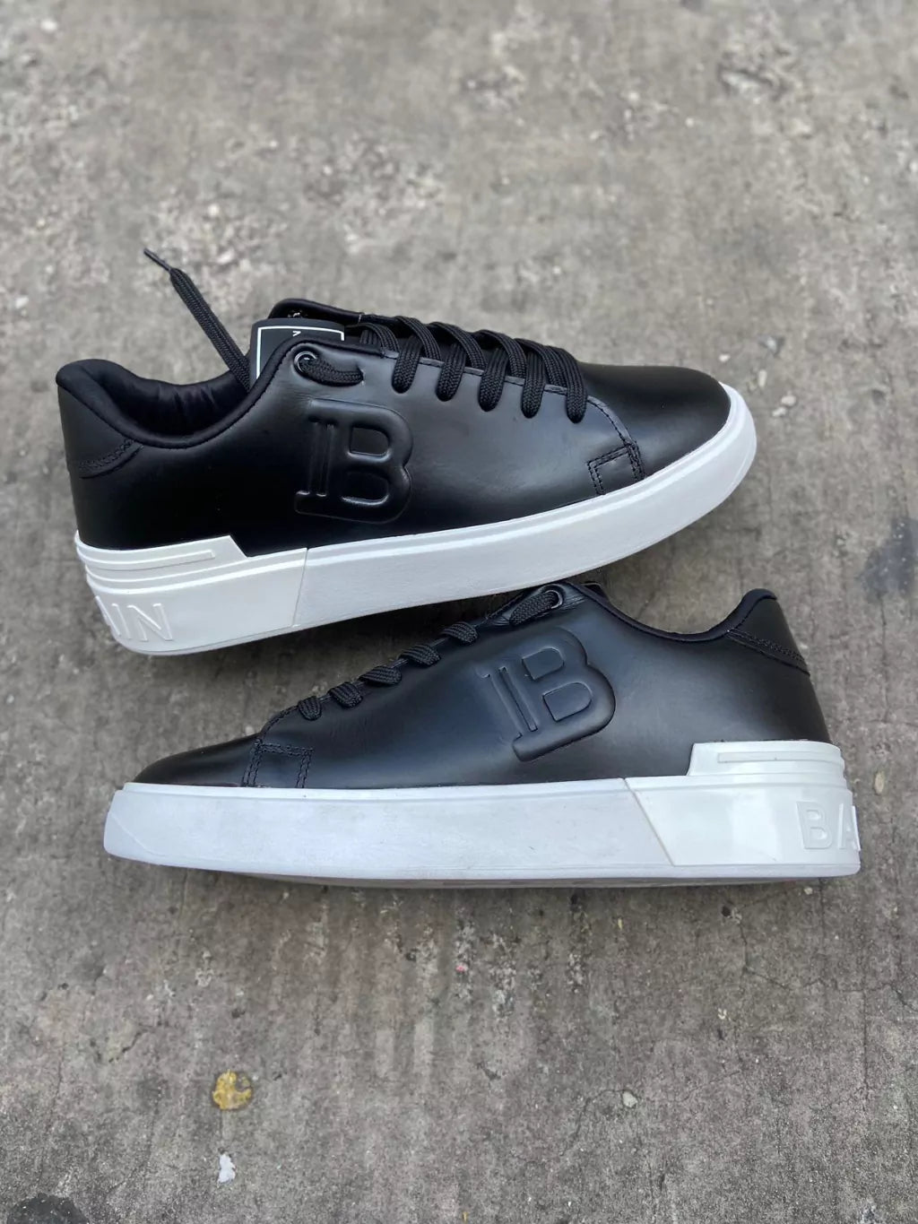 Balmain - Preto e Branco